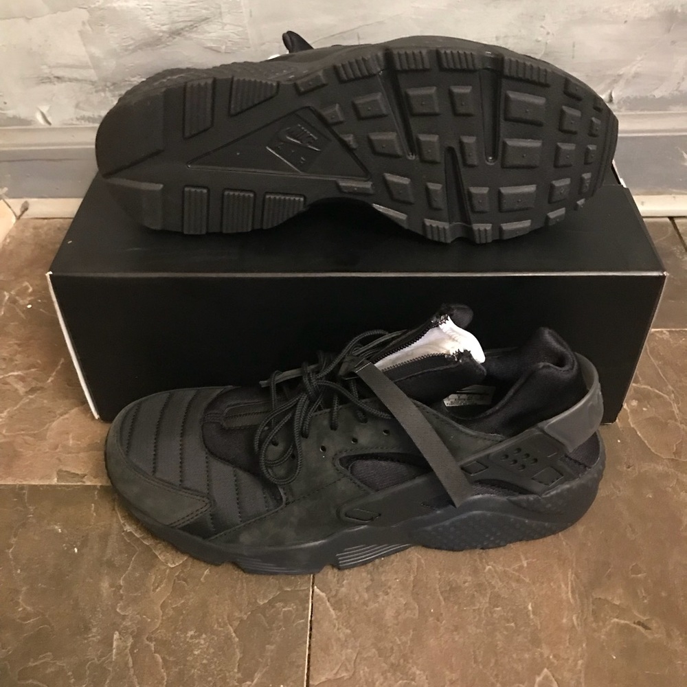 Nike AIR HUARACHE QS NYC Marathon BLACK AJ5578-001